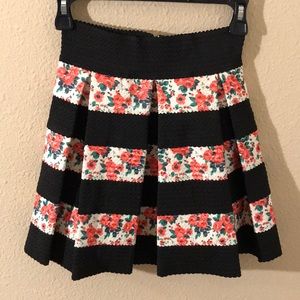 FLORAL STRIPE SKIRT